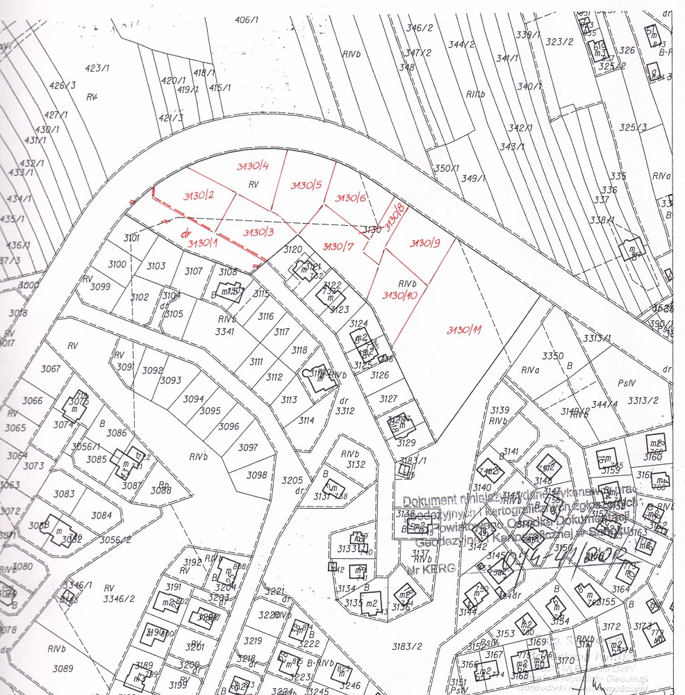 Plan geodezyjny z numerami działek, oznaczeniami RV i RIVD oraz zabudowaniami. Widoczne numery 3130/1 do 3130/11,  dokładne pomiary gruntów.